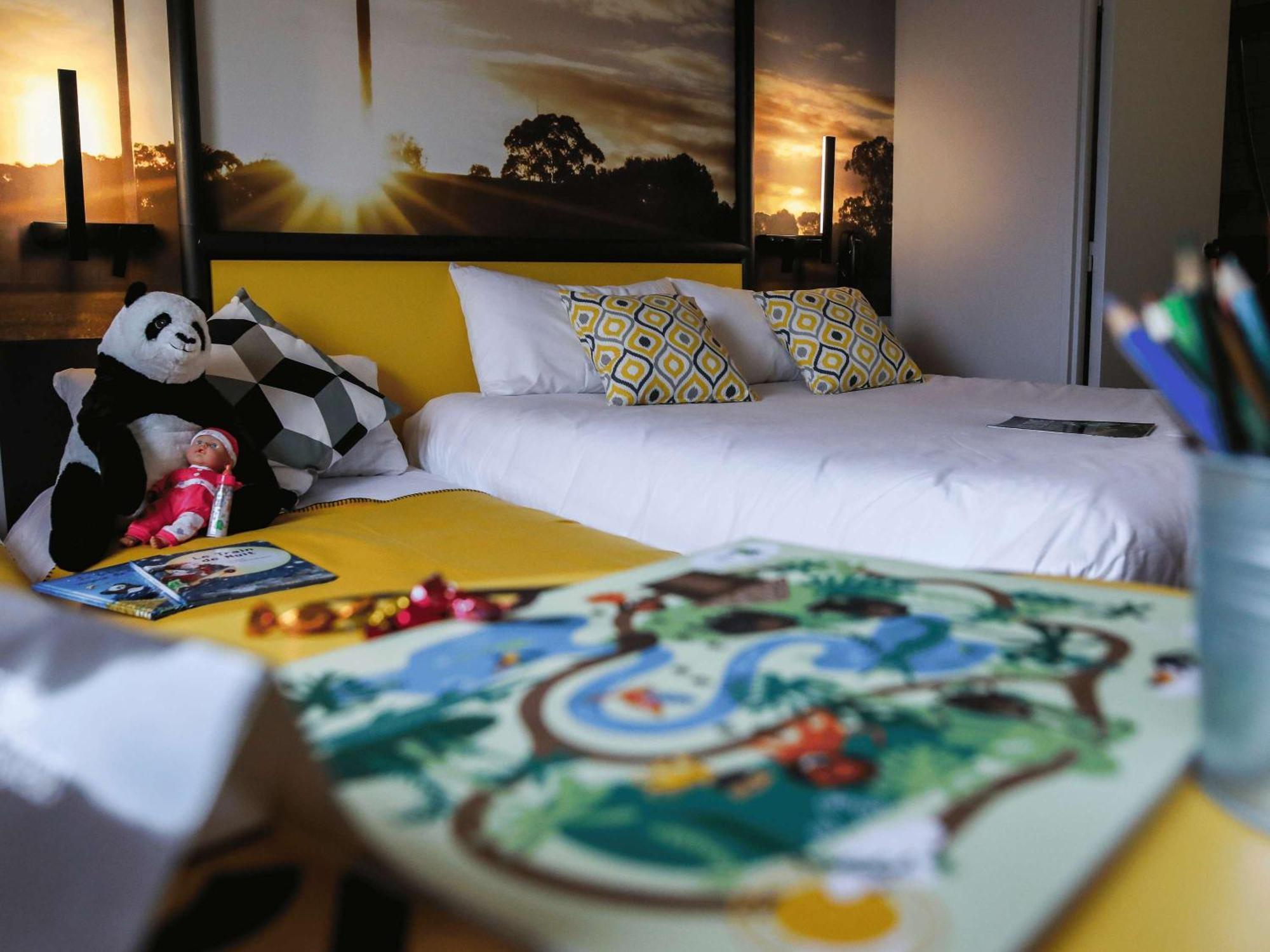Ibis Styles Clermont-Ferrand Republique Hotel Екстериор снимка