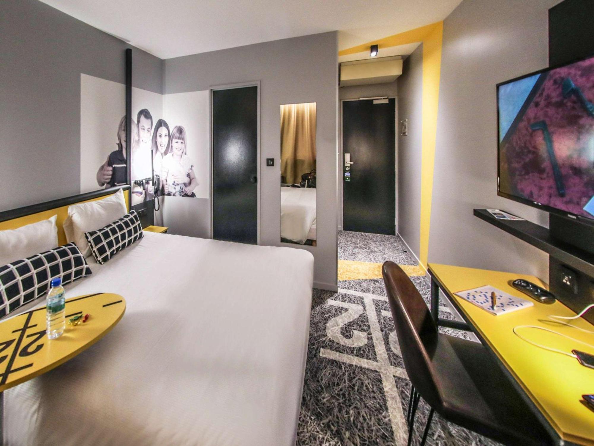 Ibis Styles Clermont-Ferrand Republique Hotel Екстериор снимка